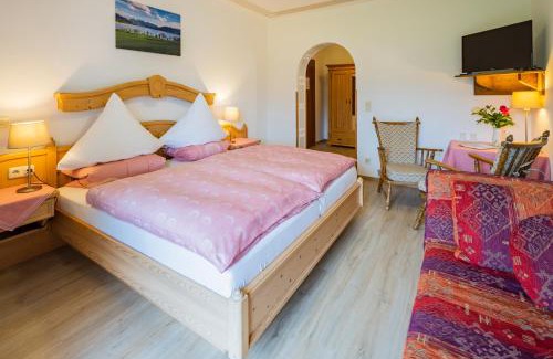 Bad Wiessee House | Hotel-Pension-Ostler