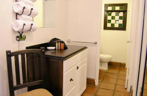 Northwest Anaheim Hotel | Hotel Pepper Tree Boutique Kitchen Studios - Anaheim