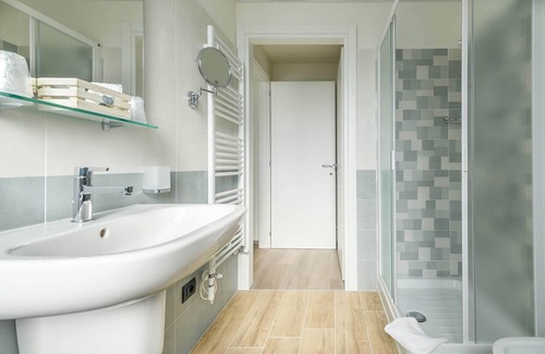 Saluzzo Hotel | Hotel Perpoin