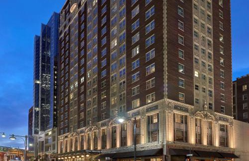 Downtown Kansas City Hotel | Hotel Phillips Kansas City, Curio Collection By Hilton