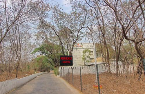 Mundhwa Hotel | Hotel Phoenix Koregaon Park