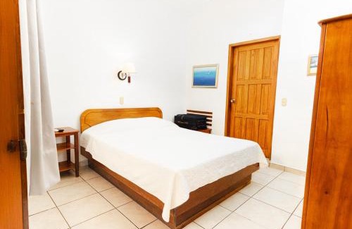 Tela Hotel | Hotel Playa Bonita Tela