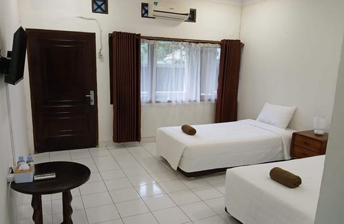 Batu Karas Hotel | Hotel pondok putri