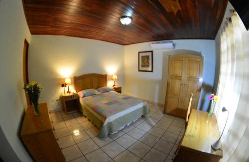 Managua Hotel | Hotel Posada Don Pantaleon