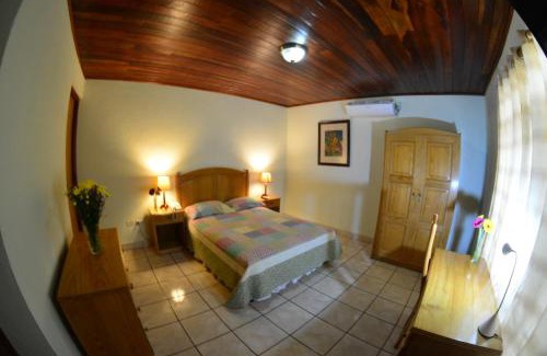 Managua Hotel | Hotel Posada Don Pantaleon