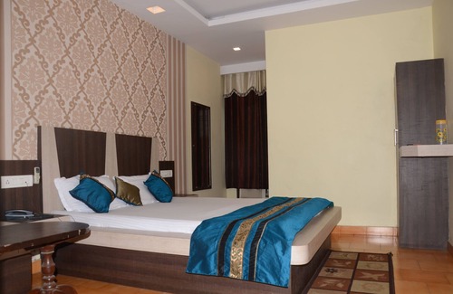 Sambalpur Bed & Breakfast | Hotel Pramod