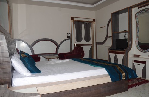 Sambalpur Bed & Breakfast | Hotel Pramod