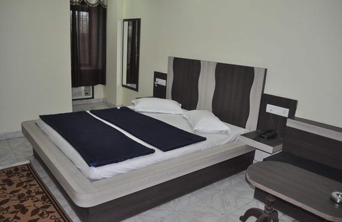 Sambalpur Bed & Breakfast | Hotel Pramod