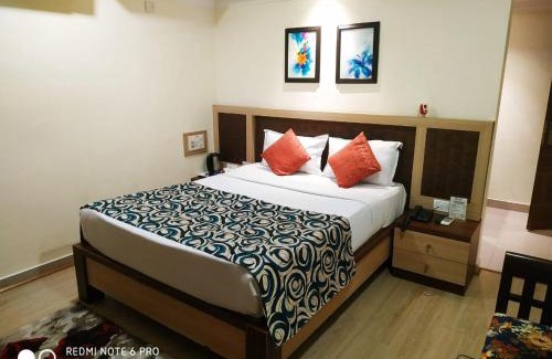 Bhubaneshwar Hotel | Hotel Pushpak