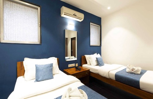 Vile Parle West Hotel | Hotel Q Deck Rooms