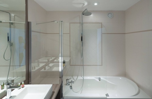 La Lechere Hotel | Hotel Radiana