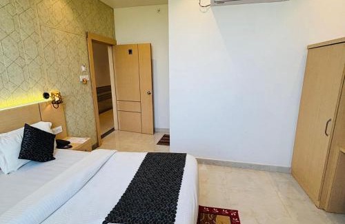 Ayodhya Hotel | Hotel Ramay Palace 400 Meter from Ram Mandir Ayodhya
