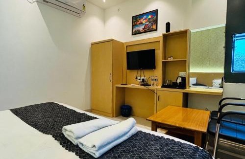 Ayodhya Hotel | Hotel Ramay Palace 400 Meter from Ram Mandir Ayodhya