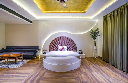 Dhaulpur Hotel | Hotel Red Stone