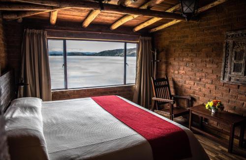 Aquitania Hotel | Hotel Refugio Pozo Azul