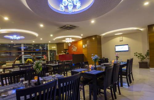 Sinamangal Hotel | Hotel Regal Airport