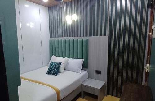 Wellington Pier Hotel | Hotel Regal Plaza