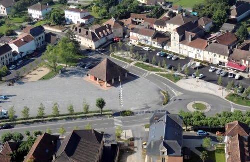 Arzacq-Arraziguet Hotel | Hotel Restaurant La Vieille Auberge