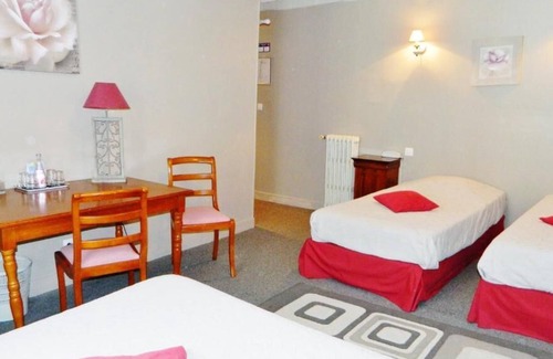 Conches-en-Ouche Hotel | HOTEL RESTAURANT LE CYGNE