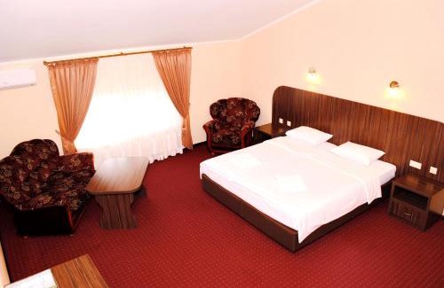 Vyshen'ky Hotel | Hotel Restaurant Complex Roman'S