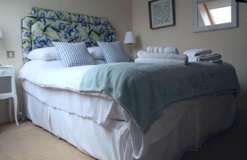 Putanges-le-Lac Hotel | Hotel Restaurant Le Lion Verd
