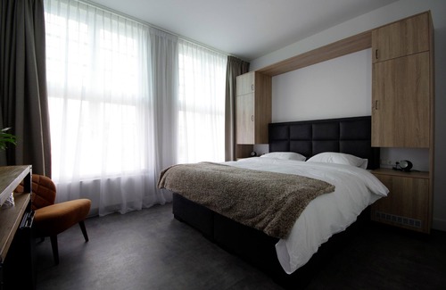 Naaldwijk Hotel | Hotel Restaurant Inn Naeldwyk