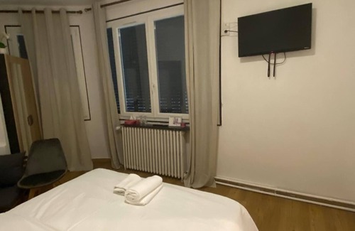 Breteuil Hotel | Hotel & Restaurant ISVARA