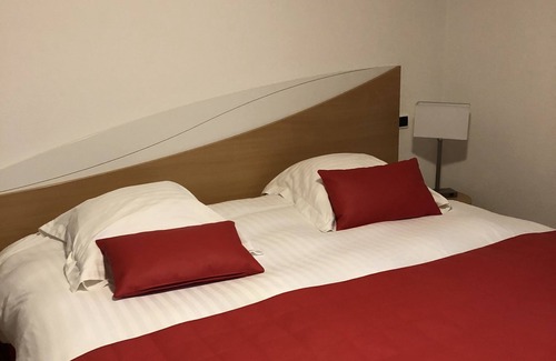 Amancey Hotel | Hotel Restaurant Le Champs des Lys
