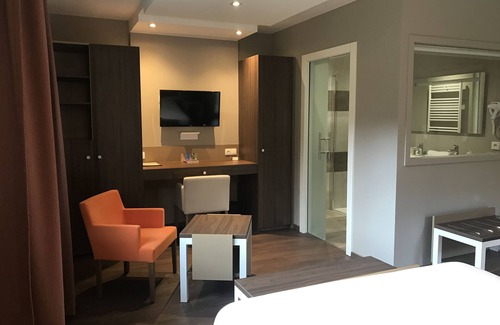 Champagneux Hotel | Hotel Restaurant Les Bergeronnettes