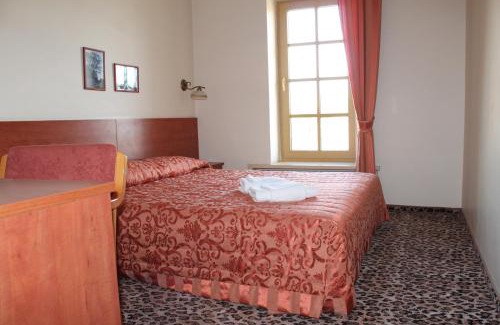 Kedainiai Hotel | Hotel-Restaurant Smilga