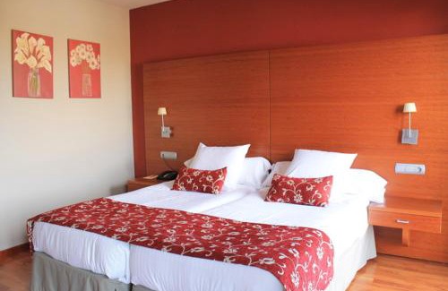 Calderon Hotel | Hotel Restaurante El Tollo