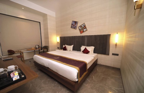 Boisar Hotel | Hotel Reyansh Pride