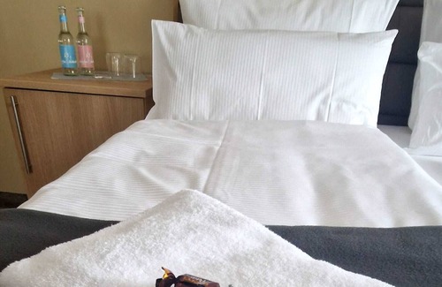 Fehrbellin Hotel | Hotel Rhin Inn