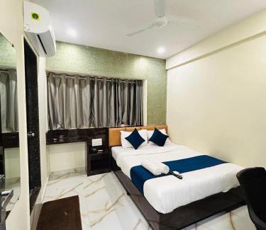 Grant Road Hotel | Hotel Rinza Residency