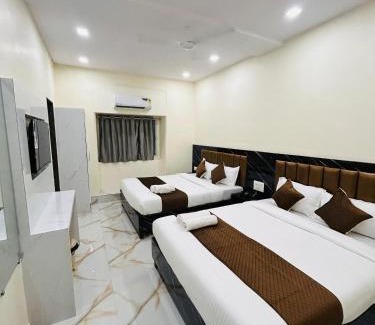 Grant Road Hotel | Hotel Rinza Residency