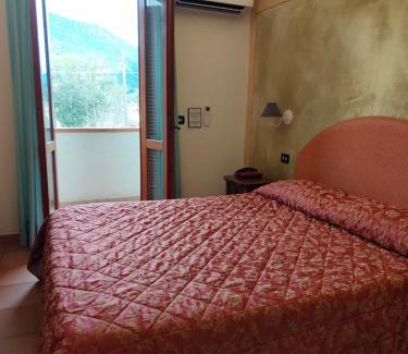 Santa Maria del Giudice House | Hotel Ristorante da Carlos