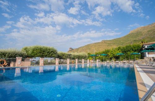 Marina di Maratea Hotel | Hotel Ristorante Borgo La Tana