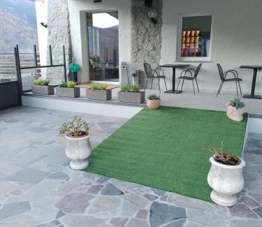 Teglio Hotel | Hotel Ristorante Miravalle