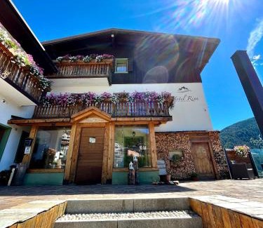 Vione Hotel | Hotel Riva Sport & Wellness