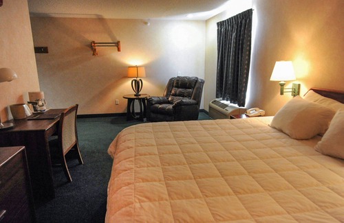 Yuma Hotel | Hotel room with ONE KING BED