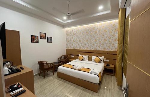 Gomti Nagar Hotel | Hotel Royal Casa