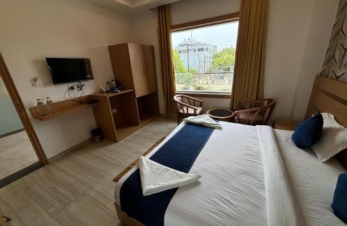 Gomti Nagar Hotel | Hotel Royal Casa