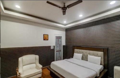 Panchkula Urban Estate Hotel | HOTEL Royal Plaza