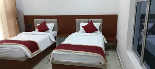 Padrauna Hotel | Hotel RS Grand