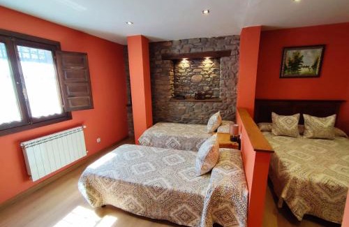 Molinaseca House | Hotel Rural Pajarapinta