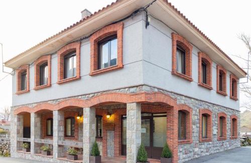 Cubillas de Arbas Hotel | Hotel Rural Rio Viejo