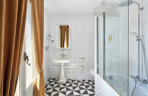 Nezignan-L'Eveque Hotel | Hotel Saint Alban