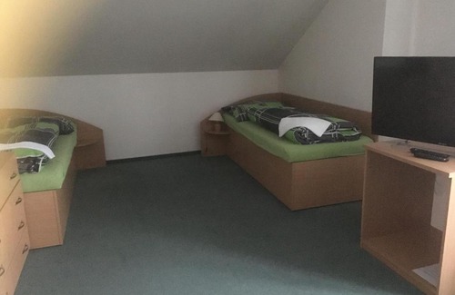 Horni Lomna Hotel | Hotel Salajka