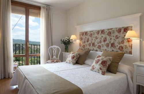 Alquezar Hotel | Hotel Santa Maria de Alquezar