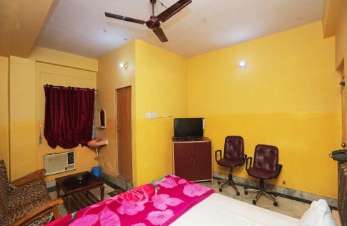 Deoghar Hotel | Hotel Savitri